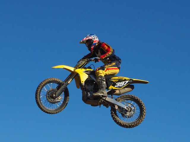 En motorcross i luften